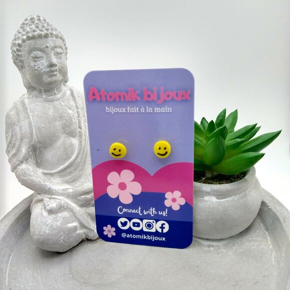 Handmade small yellow polymer clay earrings. Boucles d'oreilles fait à la main - Picture 7 of 8